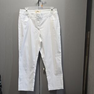 White Cropped Pants